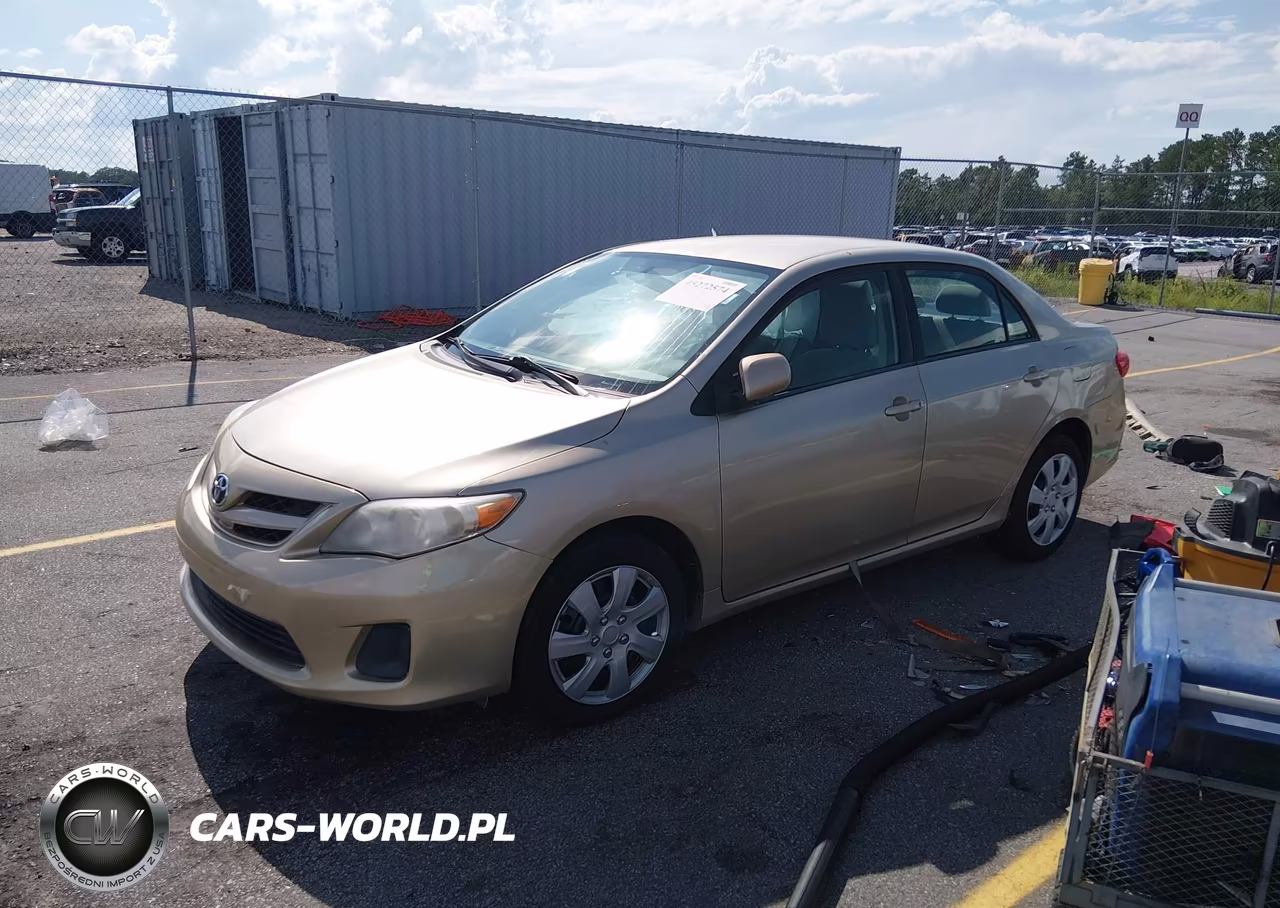 2012 Toyota Corolla Le VIN:2T1BU4EE5CC774053 - 2