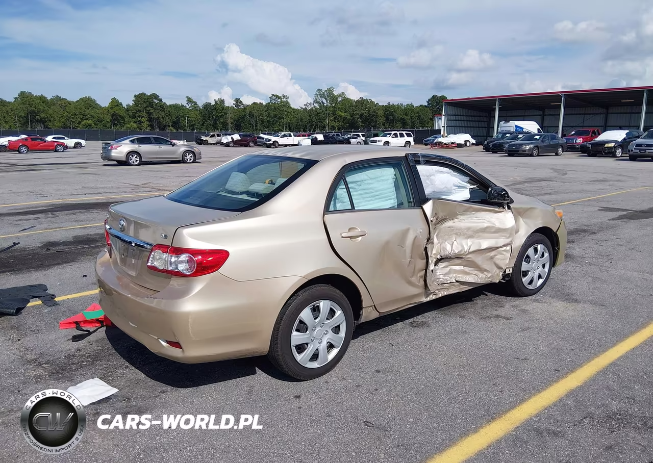 2012 Toyota Corolla Le VIN:2T1BU4EE5CC774053 - 4