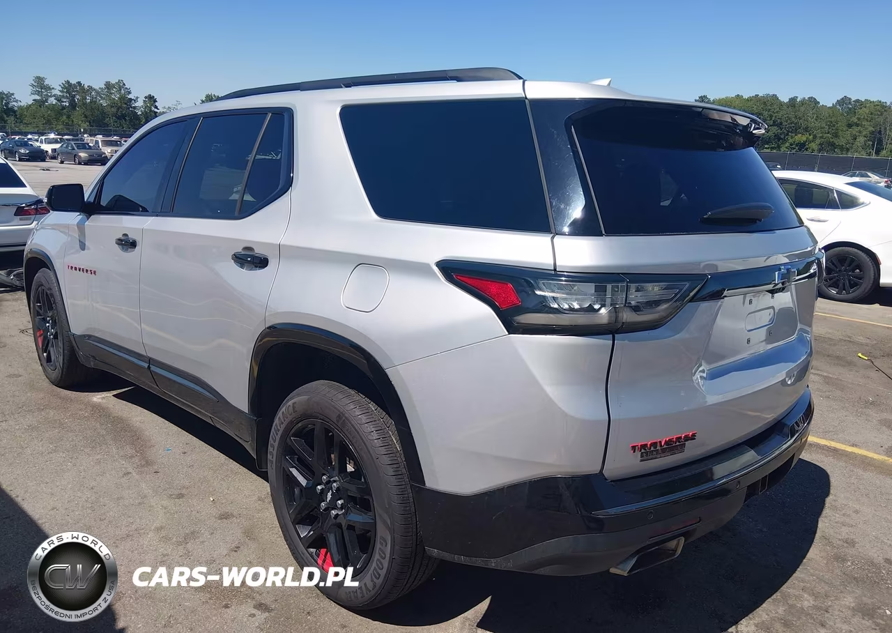 2018 Chevrolet Traverse Premier VIN:1GNEVJKW5JJ196308 - 3