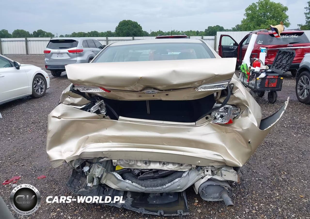 2012 Toyota Camry Le VIN:4T4BF1FK5CR204040 - 16