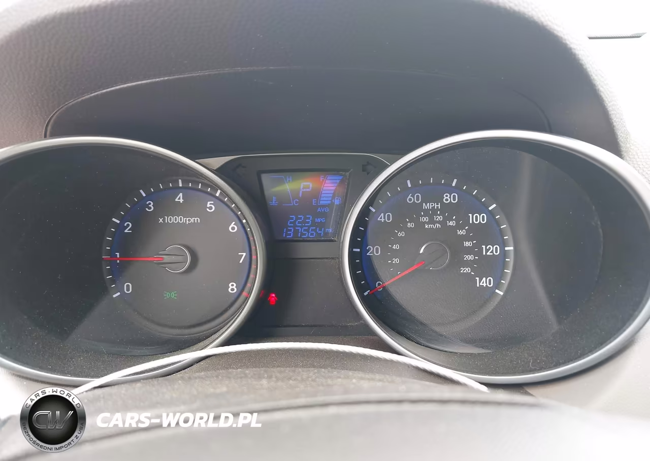 2011 Hyundai Tucson Limited VIN:KM8JU3AC2BU242721 - 7