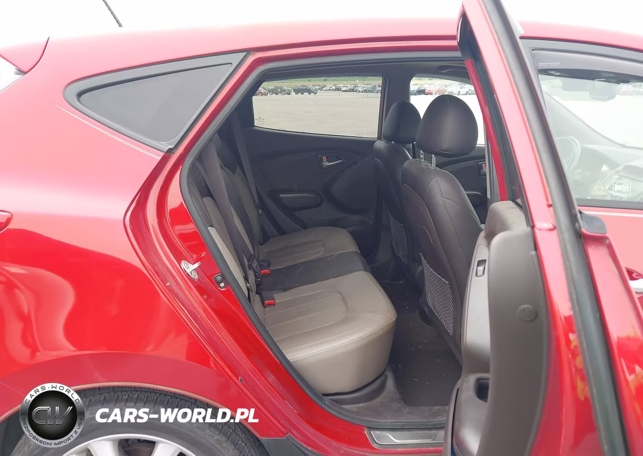 2011 Hyundai Tucson Limited VIN:KM8JU3AC2BU242721 - 8