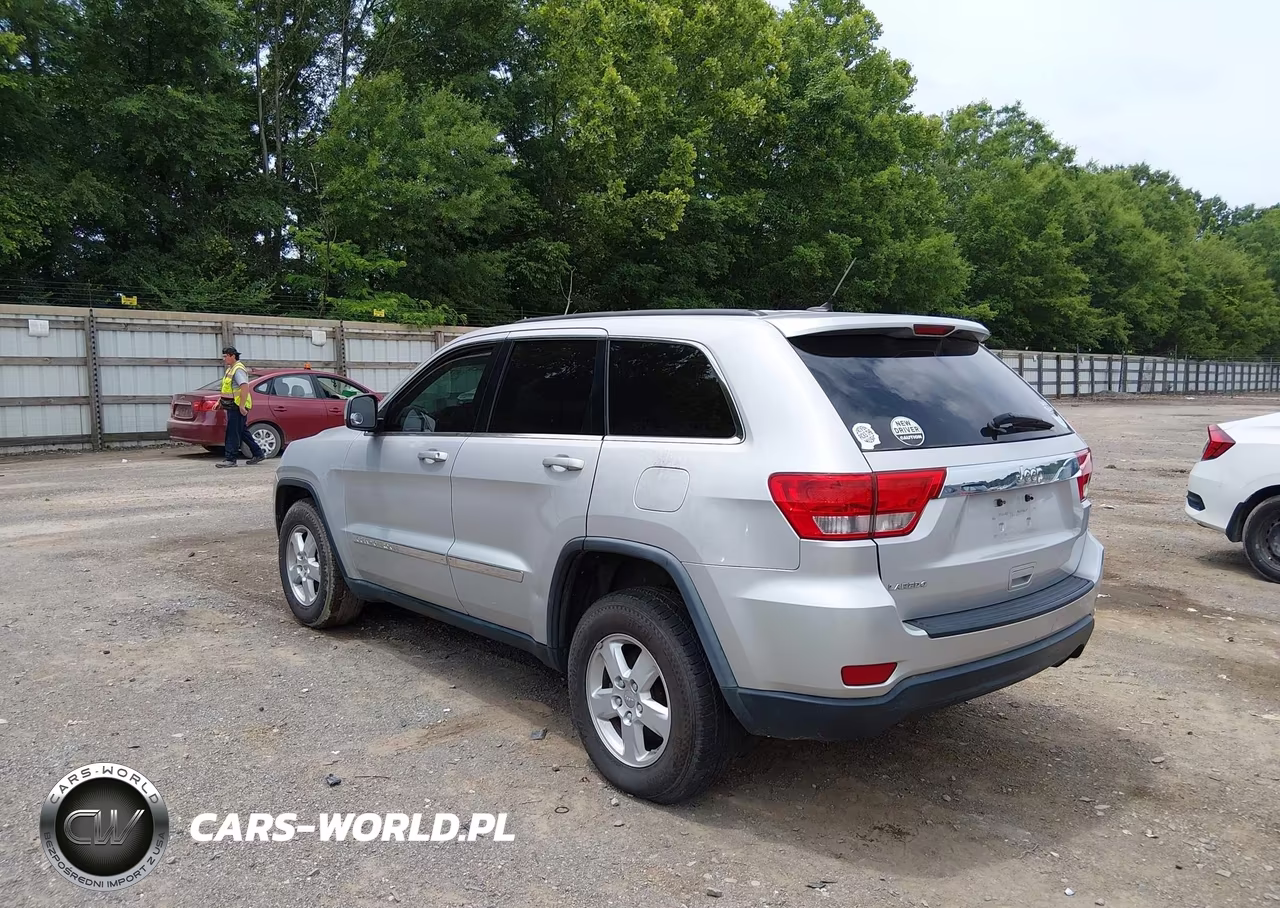 2013 Jeep Grand Cherokee Laredo VIN:1C4RJEAG2DC533713 - 3