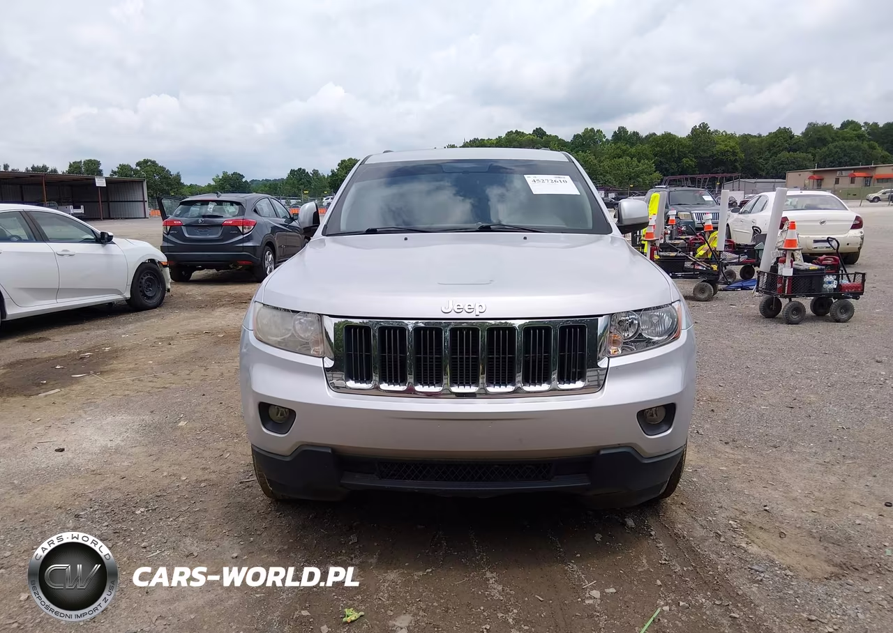 2013 Jeep Grand Cherokee Laredo VIN:1C4RJEAG2DC533713 - 6