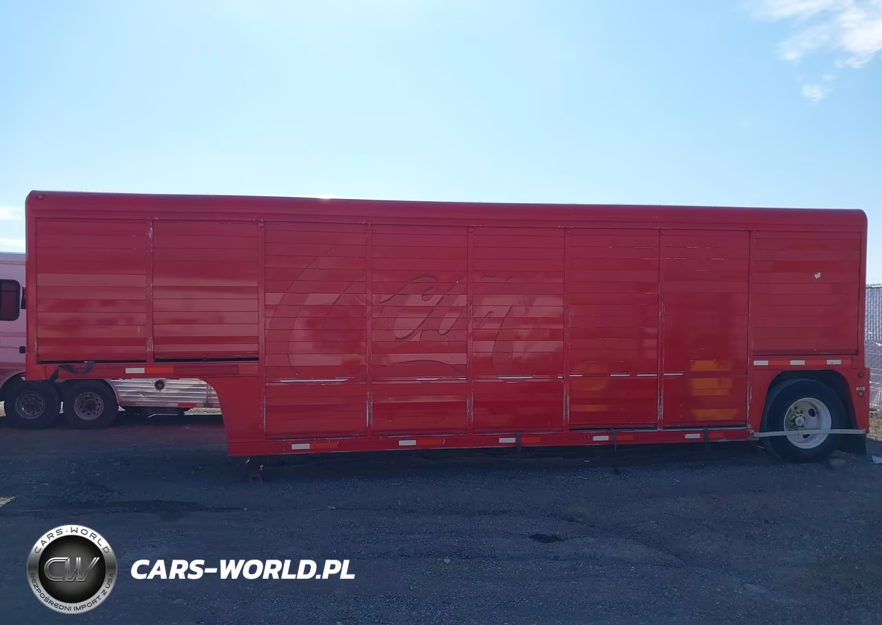 1999 Mickey Body Co Unknown VIN:1M9RC1716XH043026 - 12