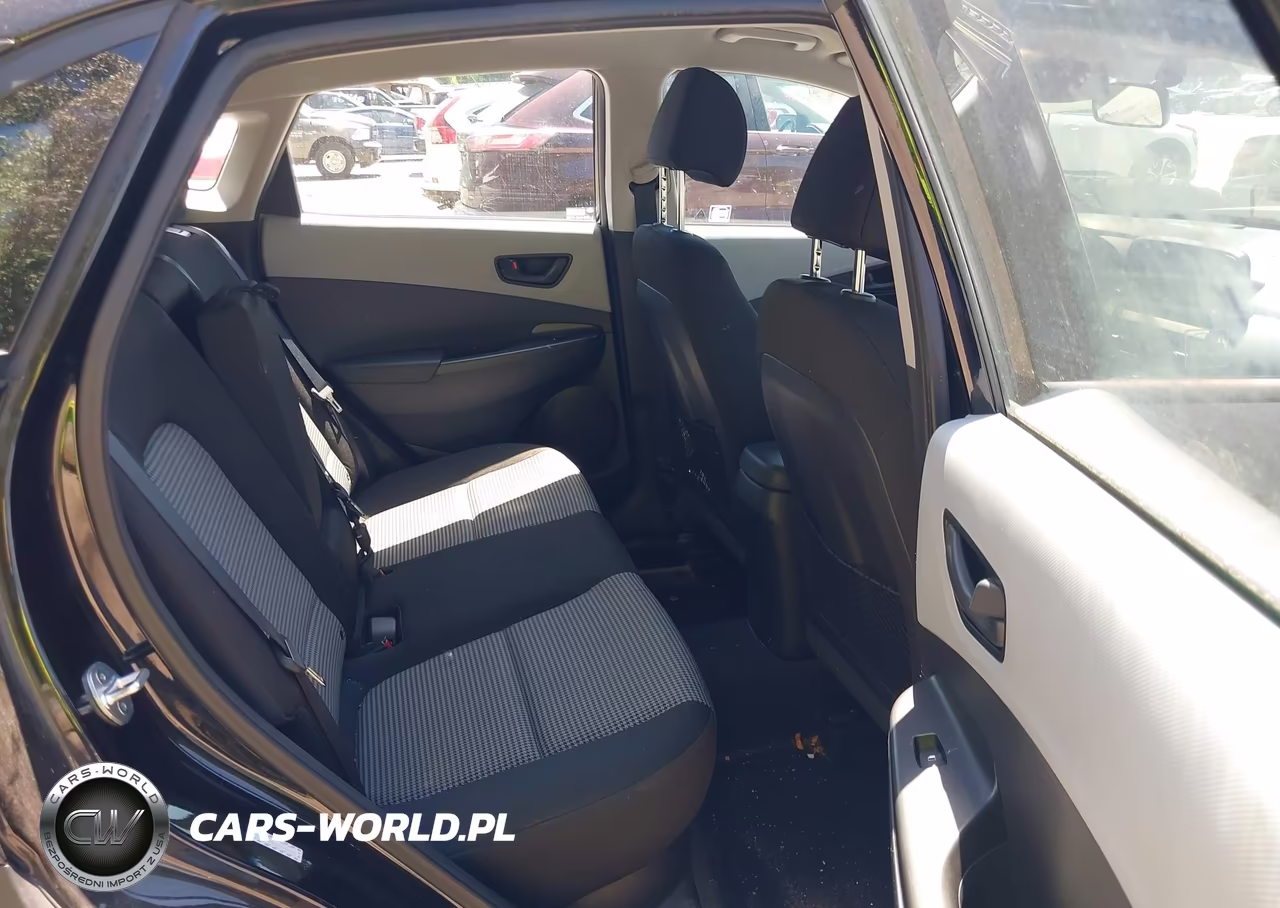 2018 Hyundai Kona Se VIN:KM8K1CAA5JU094588 - 8