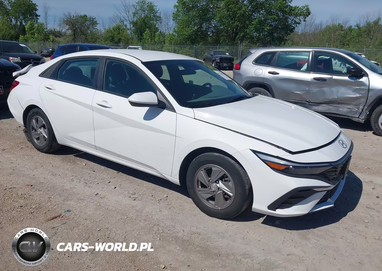 2025 Hyundai Elantra Se – zdjęcie 1 z 17