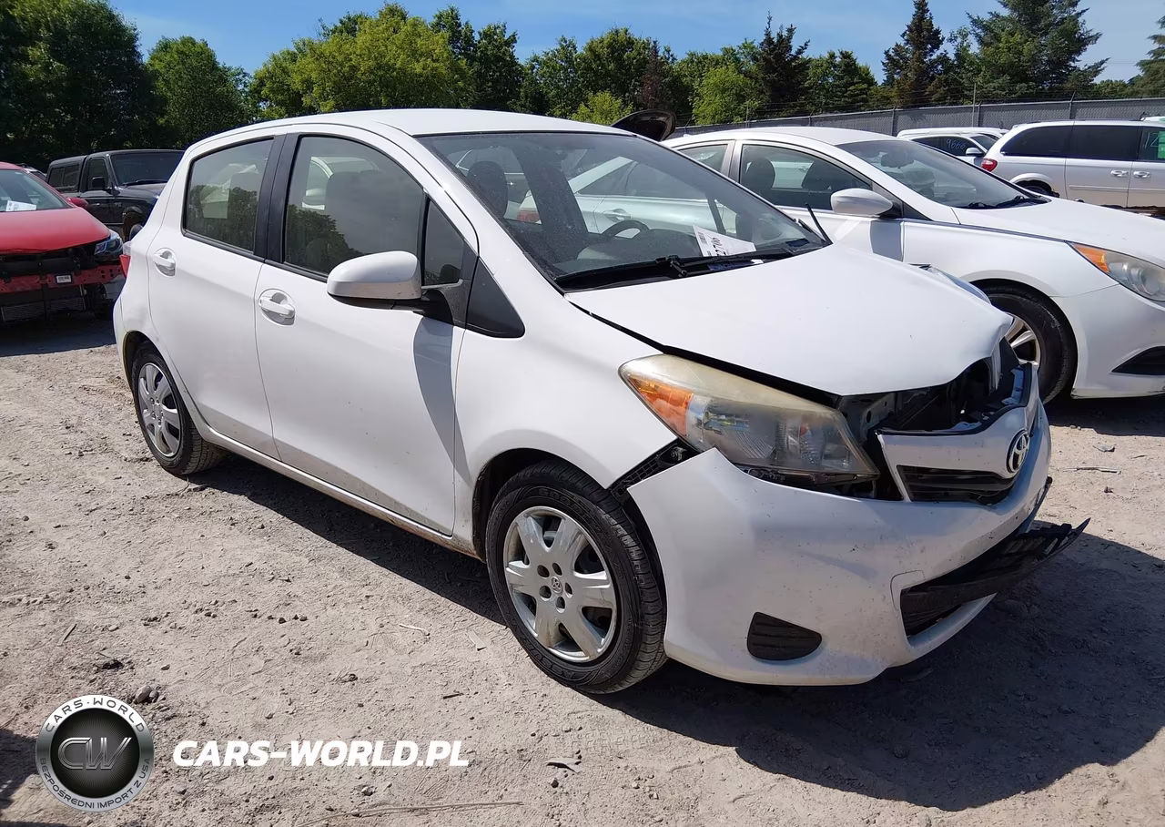 2013 Toyota Yaris Le