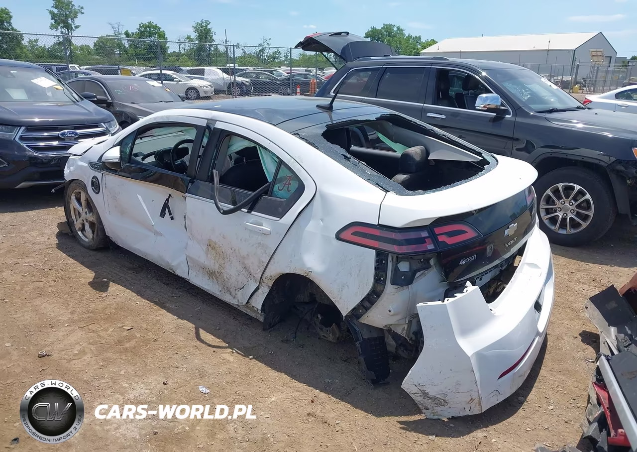 2012 Chevrolet Volt VIN:1G1RB6E45CU110614 - 3