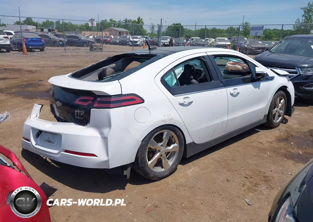 2012 Chevrolet Volt VIN:1G1RB6E45CU110614 - 4