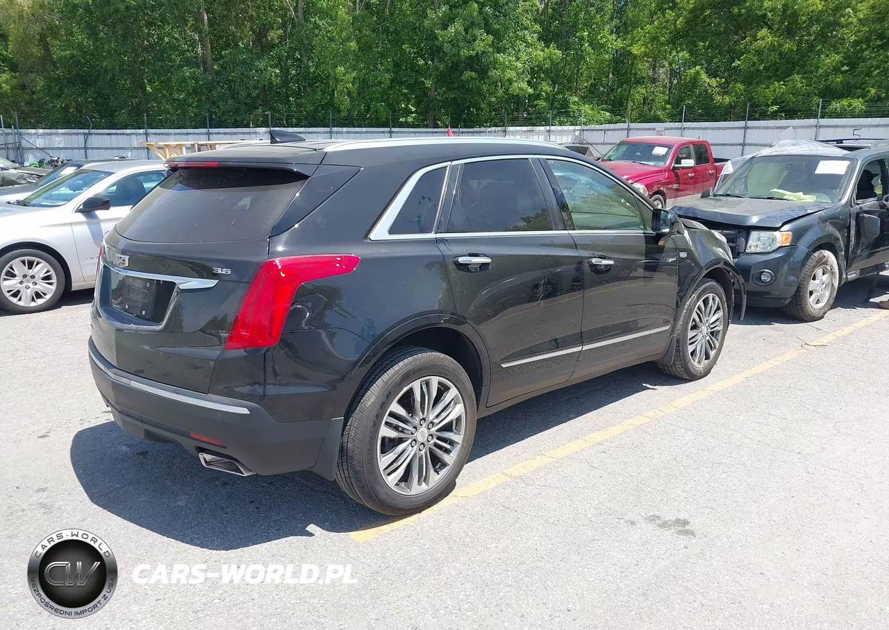 2017 Cadillac Xt5 Premium Luxury VIN:1GYKNERS5HZ271004 - 4