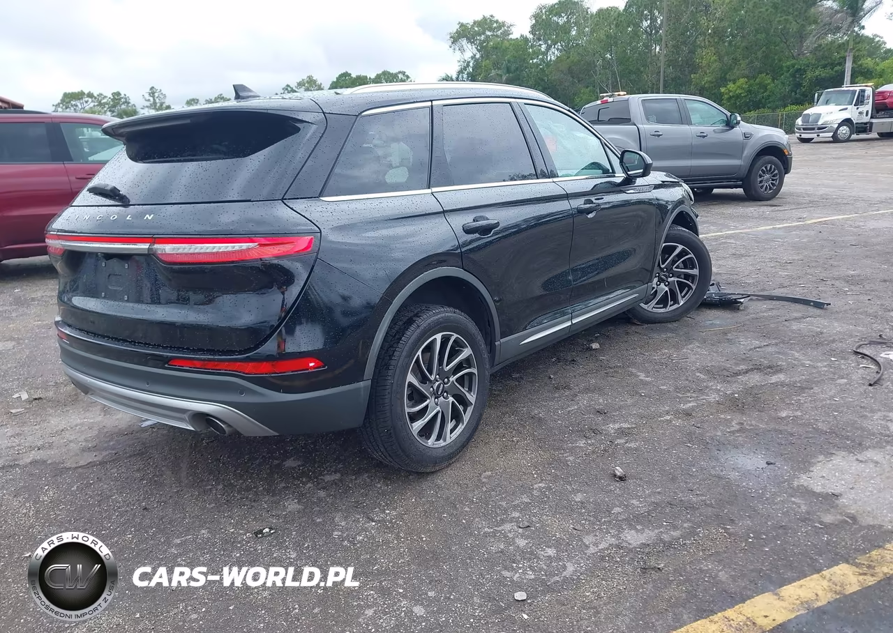 2020 Lincoln Corsair Standard VIN:5LMCJ1C92LUL20226 - 4