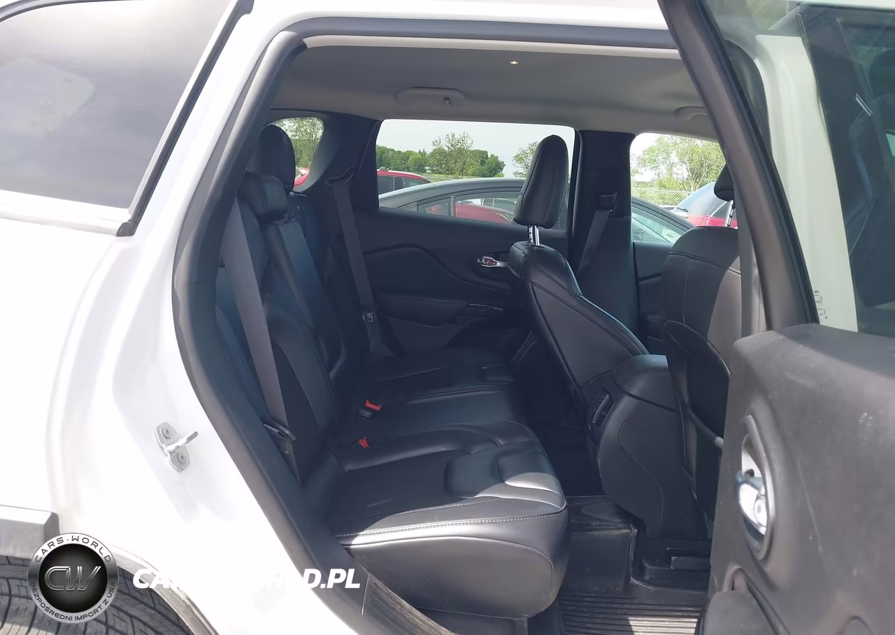 2021 Jeep Cherokee Altitude 4X4 VIN:1C4PJMLB4MD168402 - 8