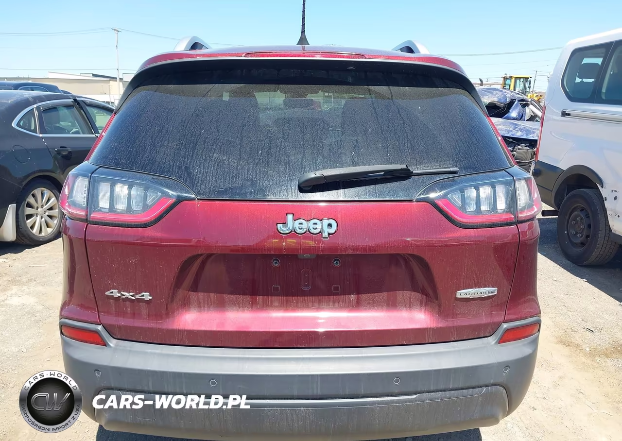 2020 Jeep Cherokee Latitude Plus 4X4 VIN:1C4PJMLB0LD623289 - 16