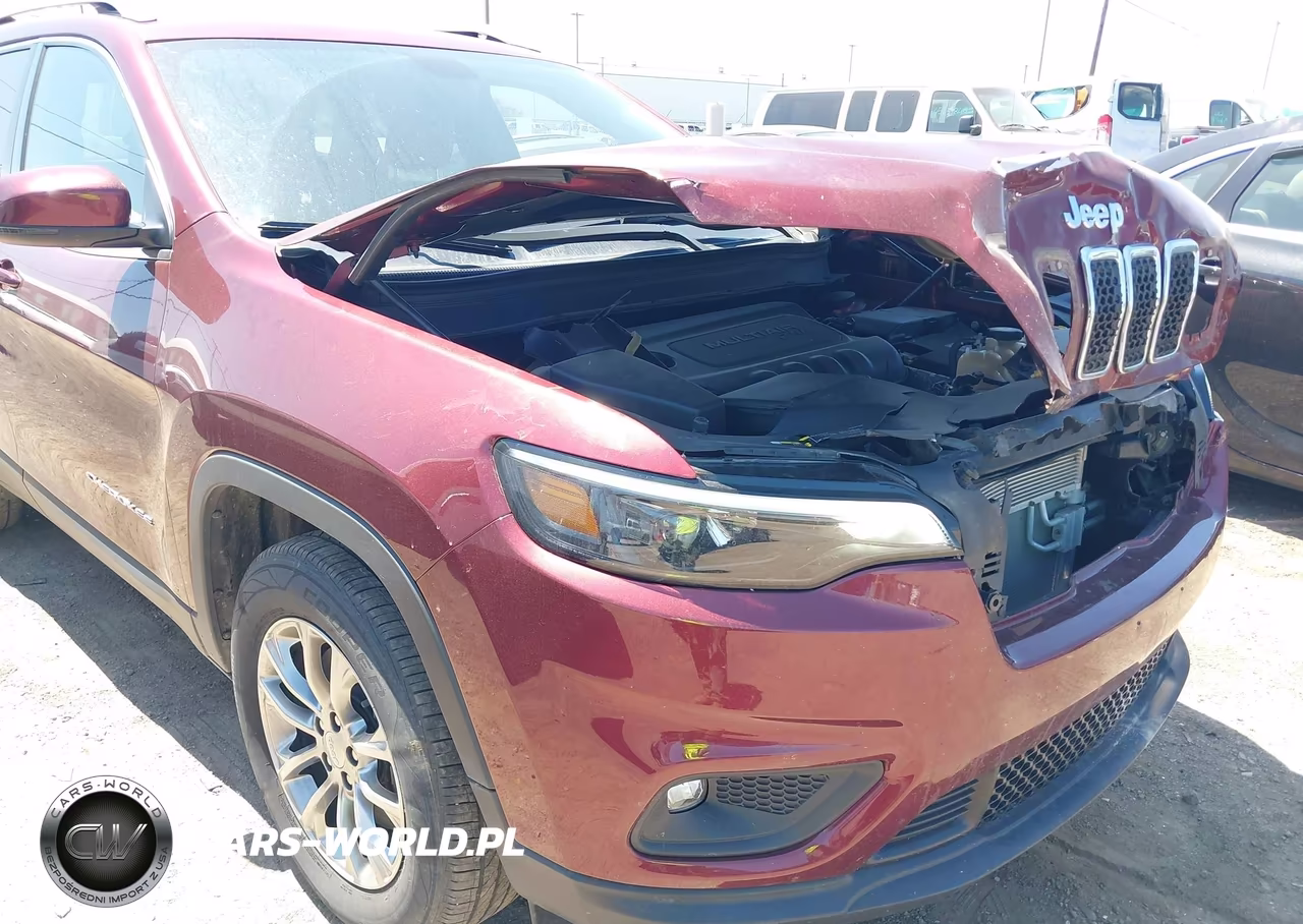 2020 Jeep Cherokee Latitude Plus 4X4 VIN:1C4PJMLB0LD623289 - 18