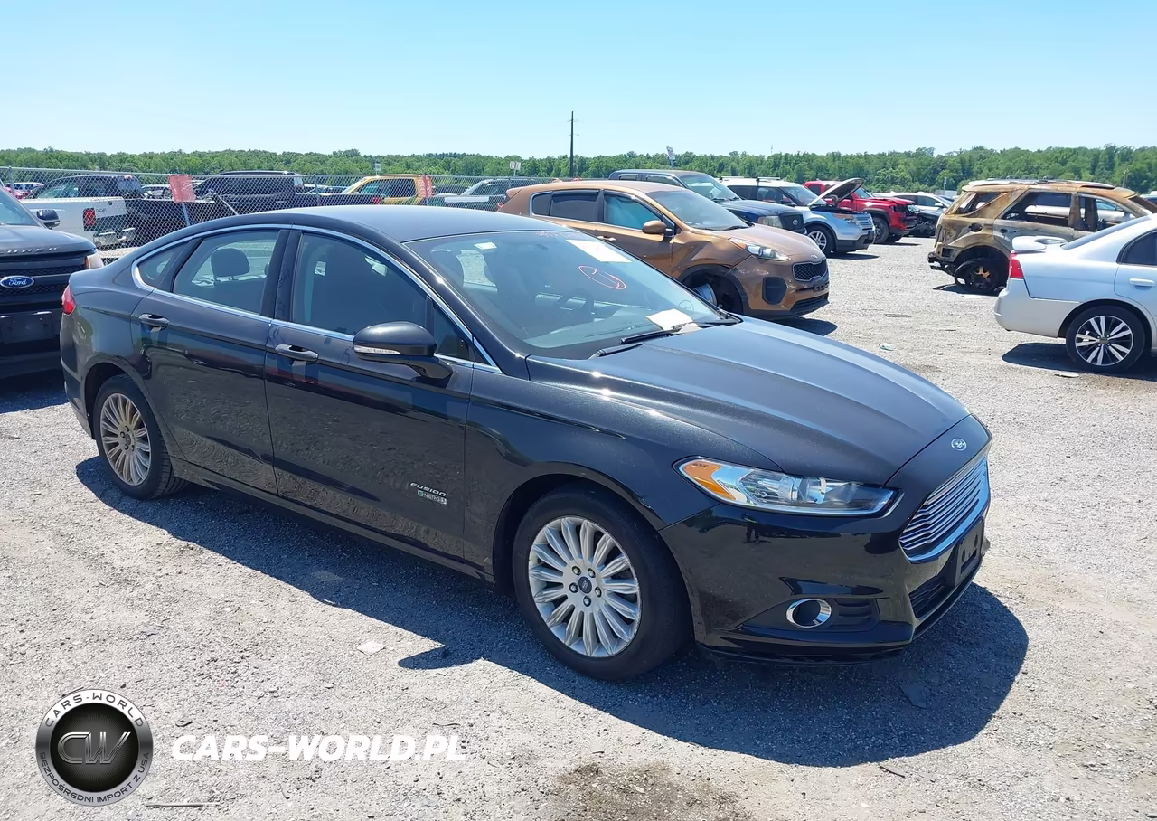 2015 Ford Fusion Energi Se Luxury – zdjęcie 1 z 17