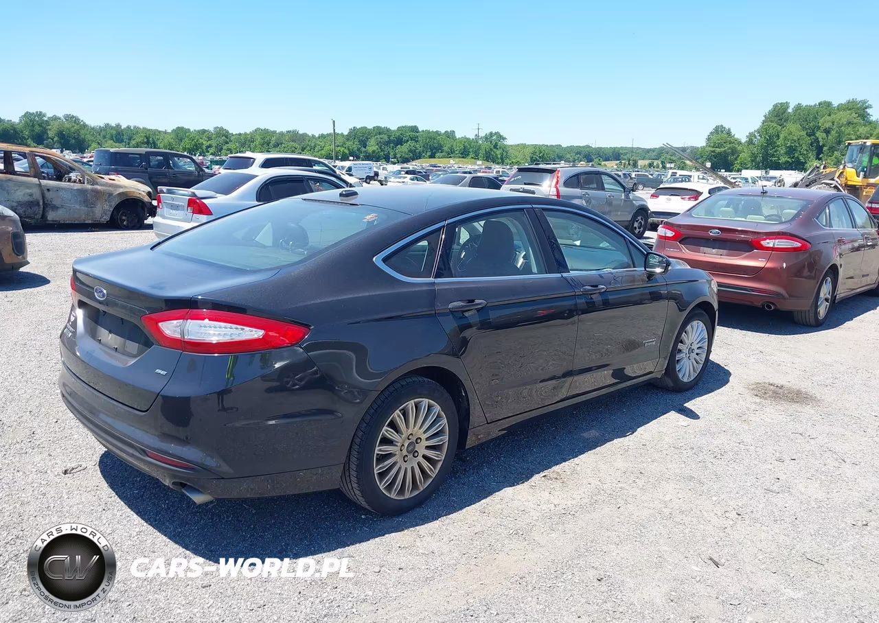 2015 Ford Fusion Energi Se Luxury VIN:3FA6P0PU7FR301801 - 4