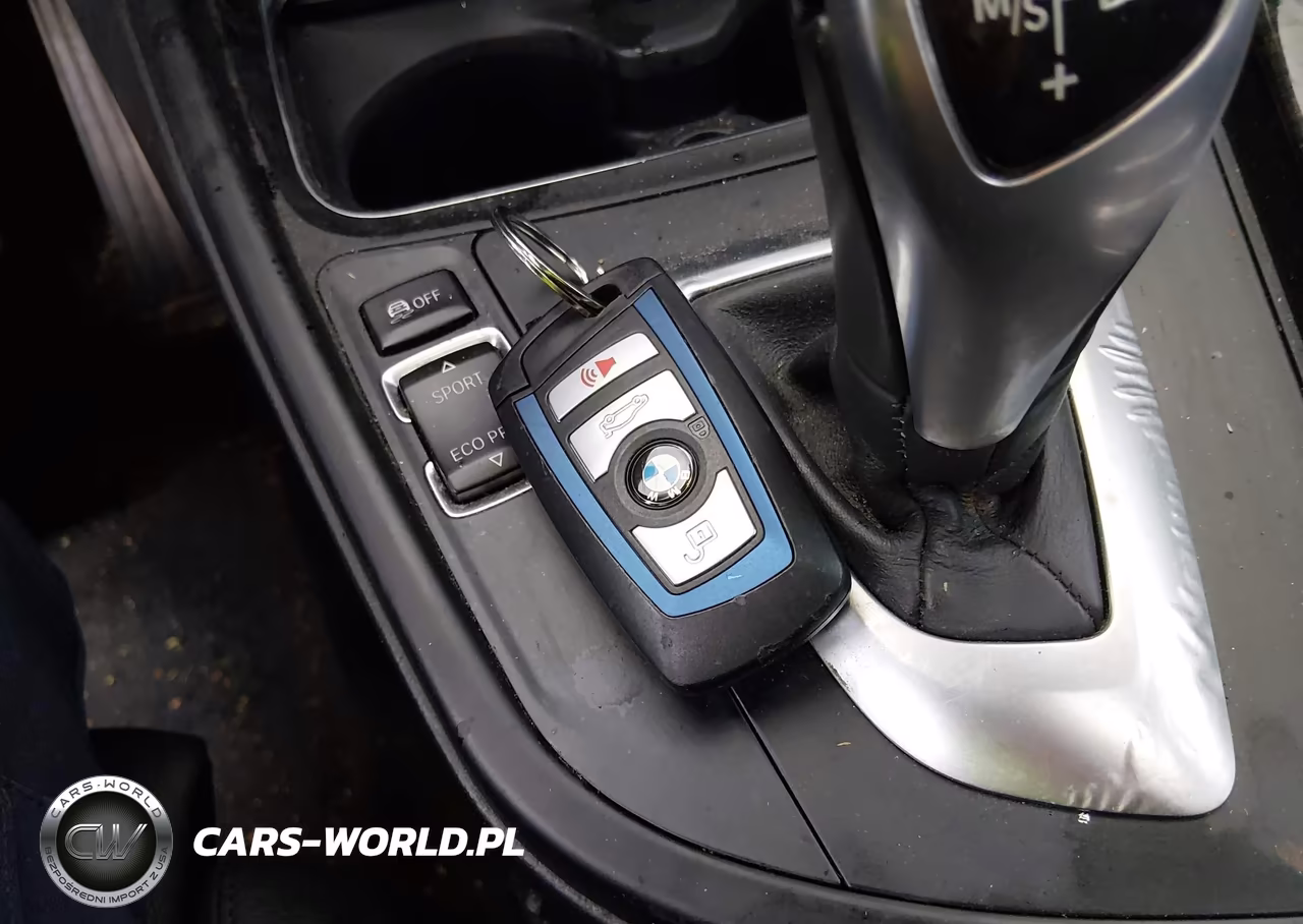2018 BMW 330I VIN:WBA8B9G50JNU98351 - 11