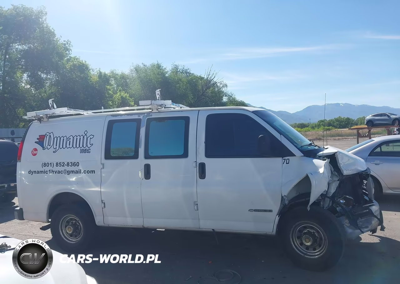 1998 Chevrolet Chevy Van G2500 VIN:1GCGG25W5W1067456 - 13