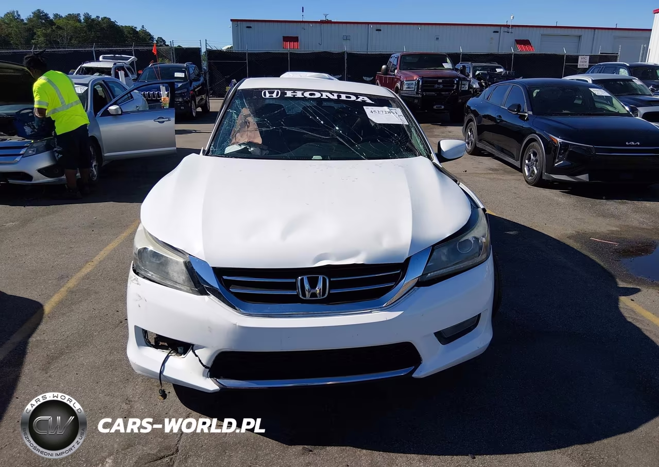 2015 Honda Accord Sport VIN:1HGCR2F5XFA263568 - 12