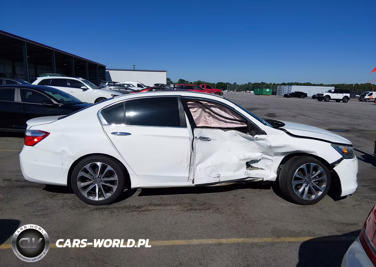 2015 Honda Accord Sport VIN:1HGCR2F5XFA263568 - 13
