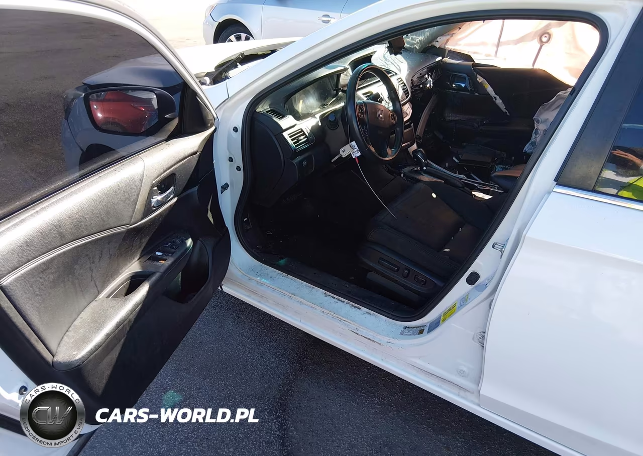 2015 Honda Accord Sport VIN:1HGCR2F5XFA263568 - 5