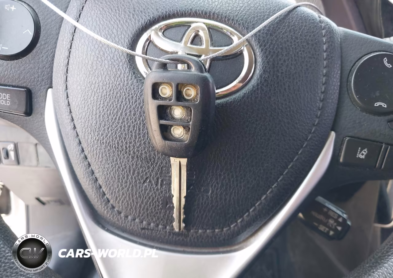 2017 Toyota Corolla Le VIN:5YFBURHE4HP599648 - 11