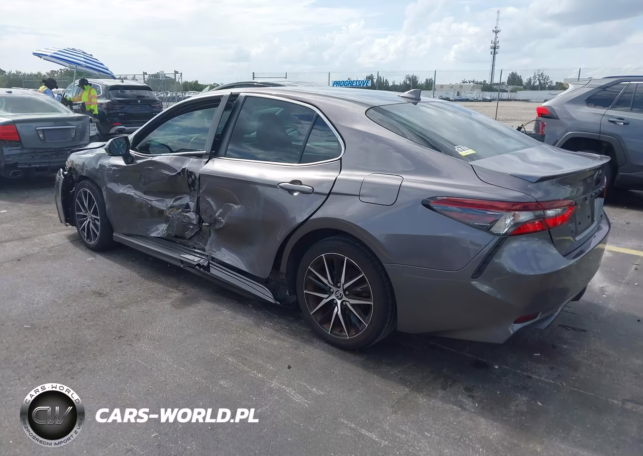 2022 Toyota Camry Se VIN:4T1G11AK2NU651658 - 3