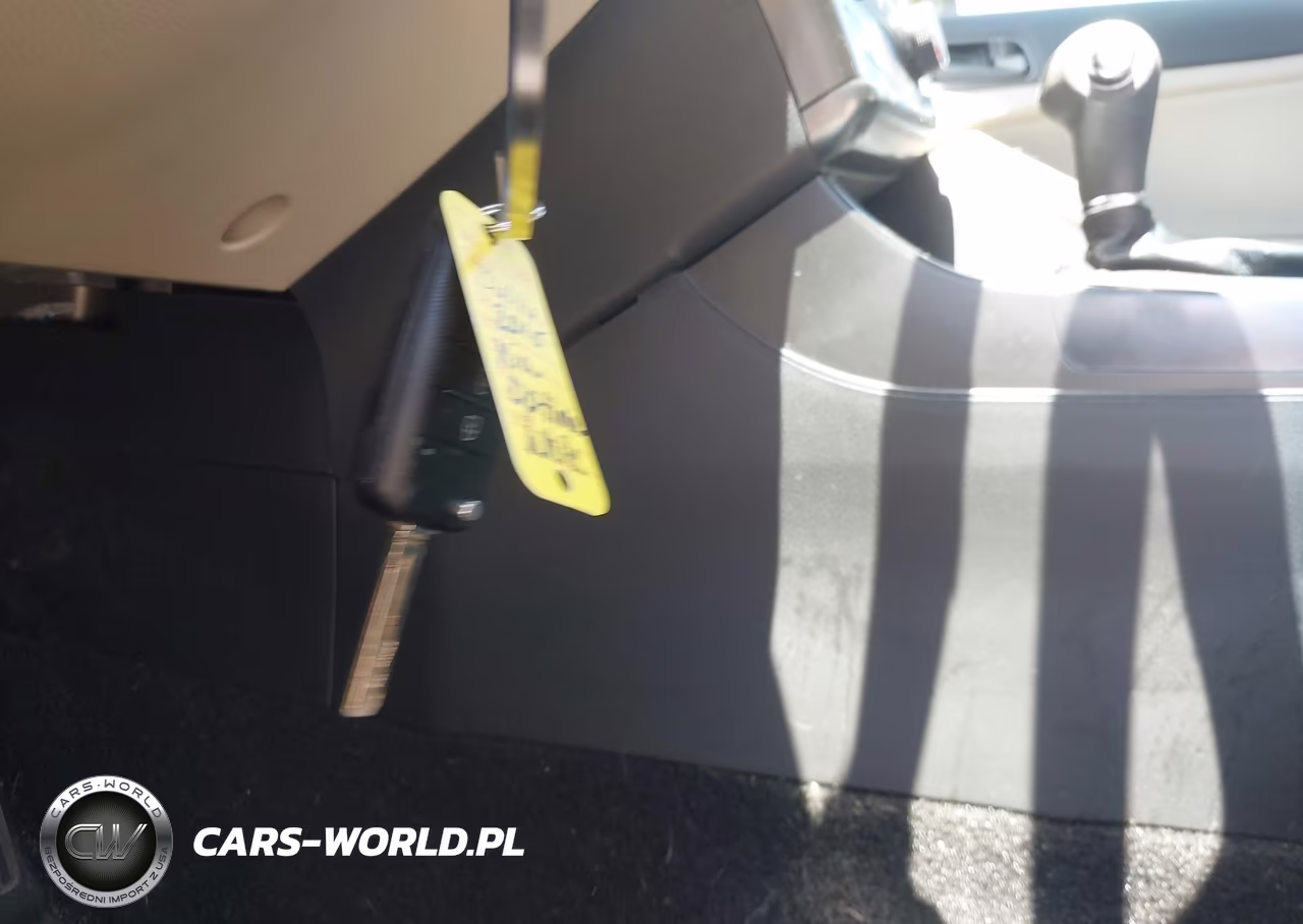 2015 Kia Optima Lx VIN:5XXGM4A79FG422619 - 11