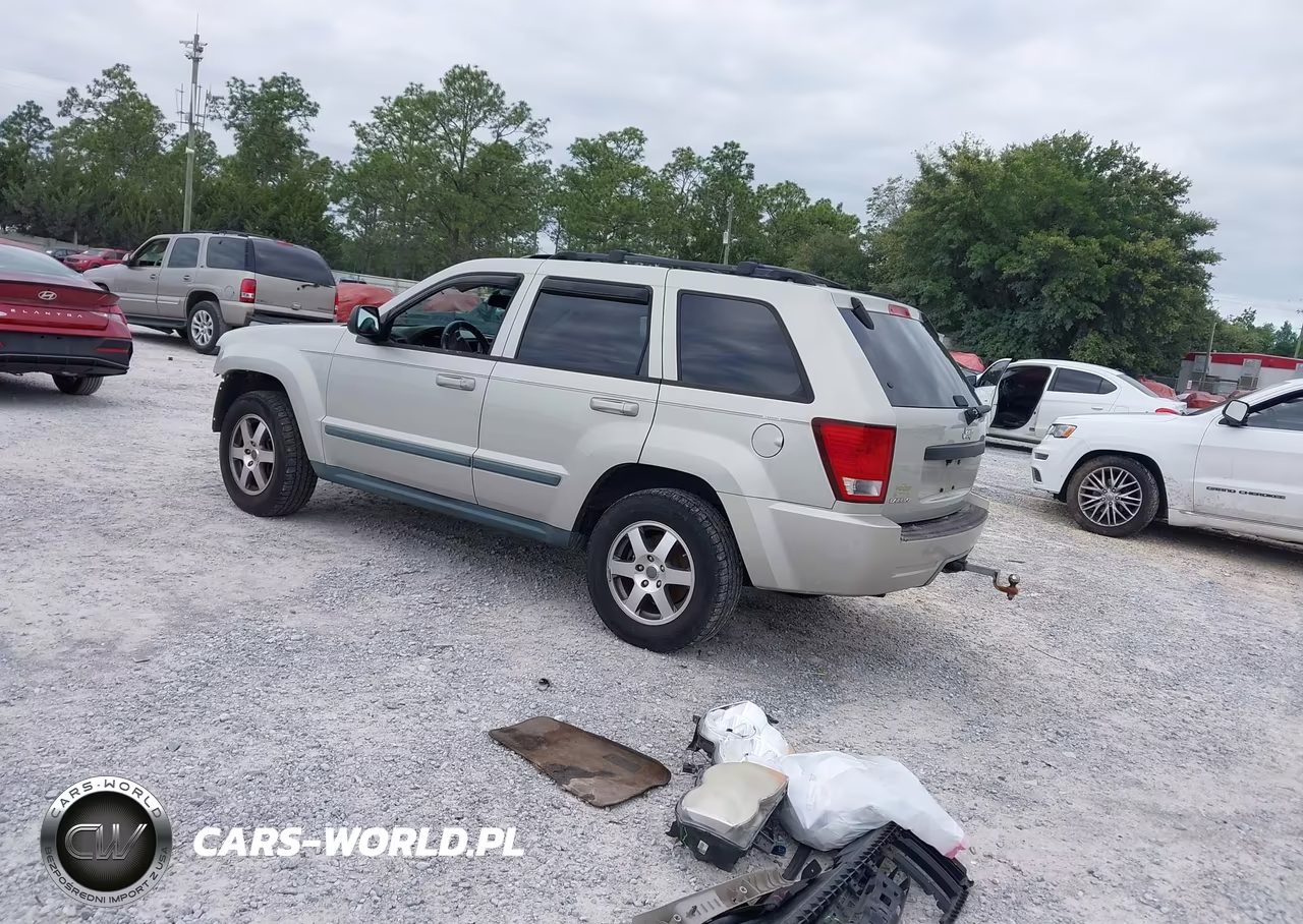 2008 Jeep Grand Cherokee Laredo VIN:1J8GS48KX8C212235 - 3