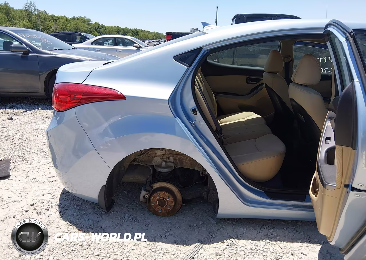 2013 Hyundai Elantra Gls VIN:KMHDH4AE6DU610636 - 8
