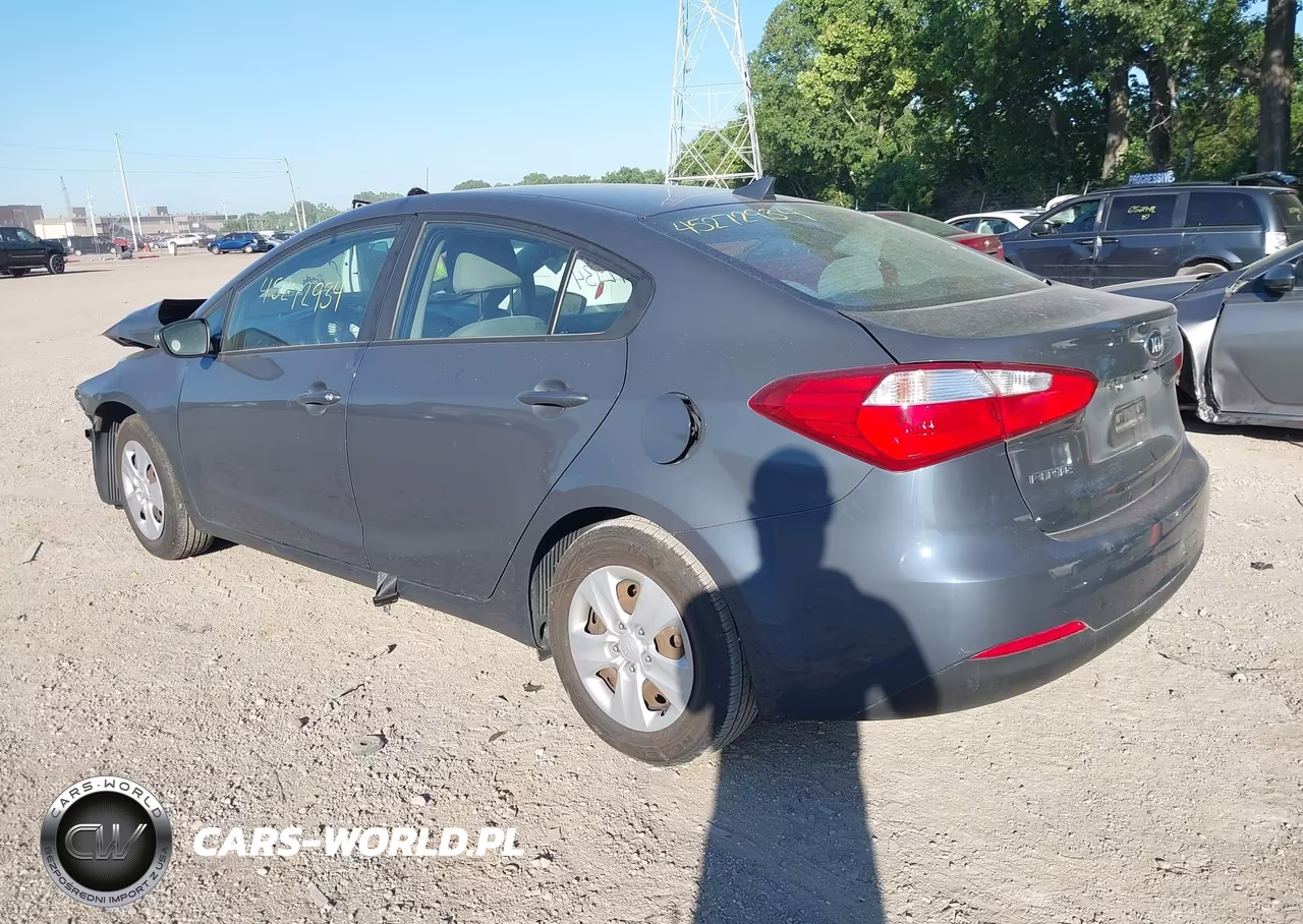 2016 Kia Forte Lx VIN:KNAFX4A65G5523640 - 3