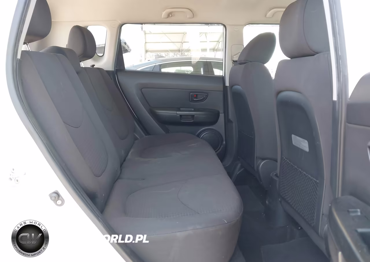 2012 Kia Soul VIN:KNDJT2A58C7477787 - 8