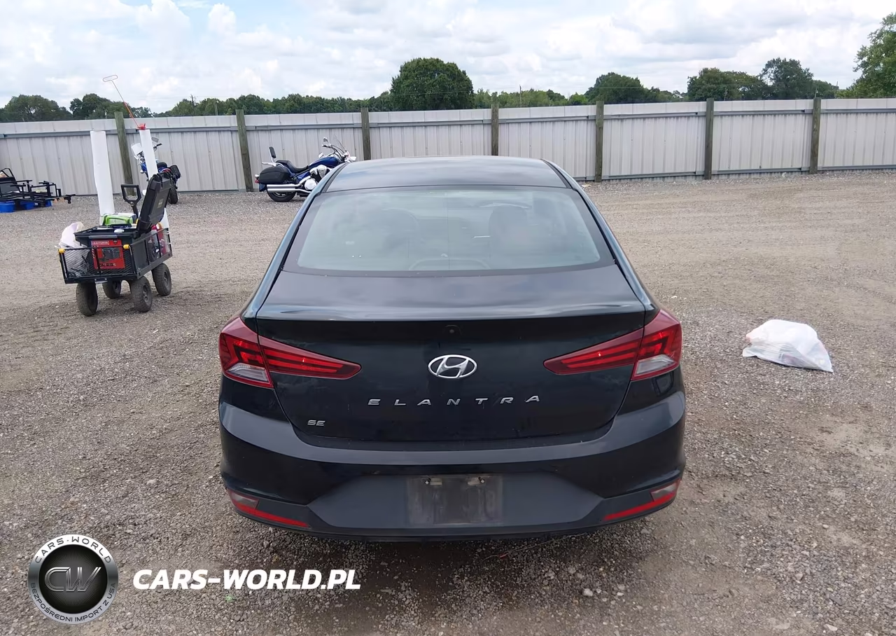 2019 Hyundai Elantra Se VIN:5NPD74LF5KH484452 - 17