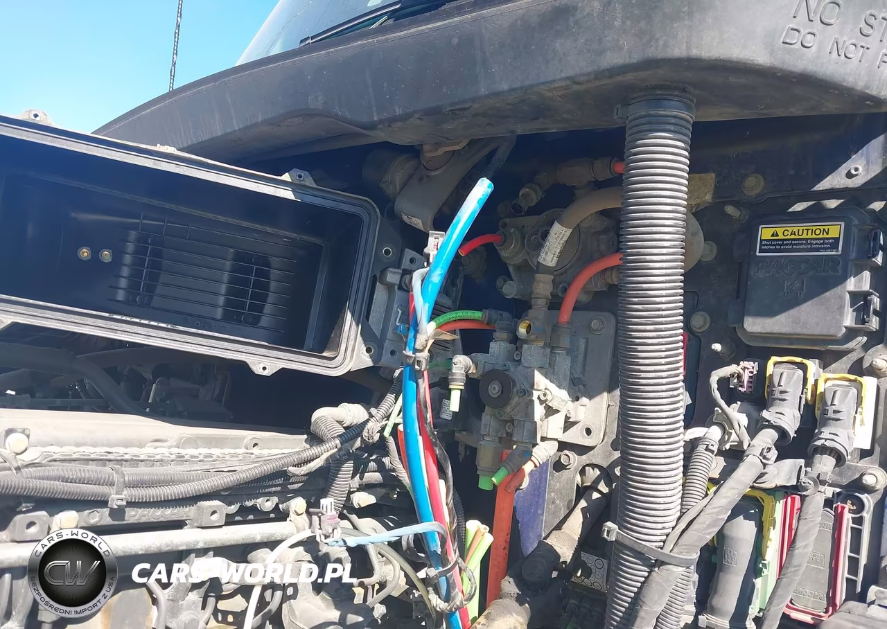 2020 Kenworth T680 VIN:1XKYDP9X4LJ348239 - 14