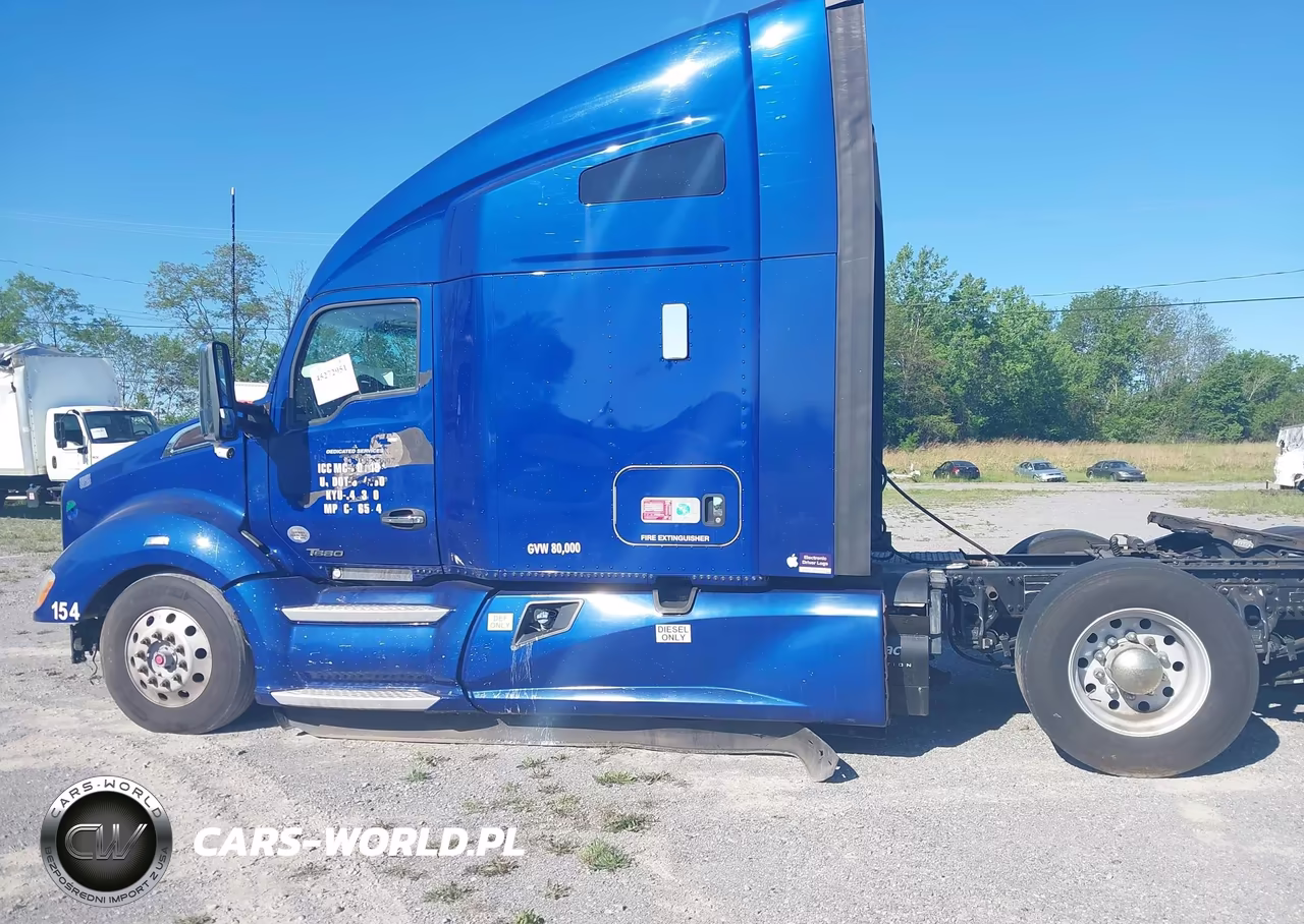 2020 Kenworth T680 VIN:1XKYDP9X4LJ348239 - 19