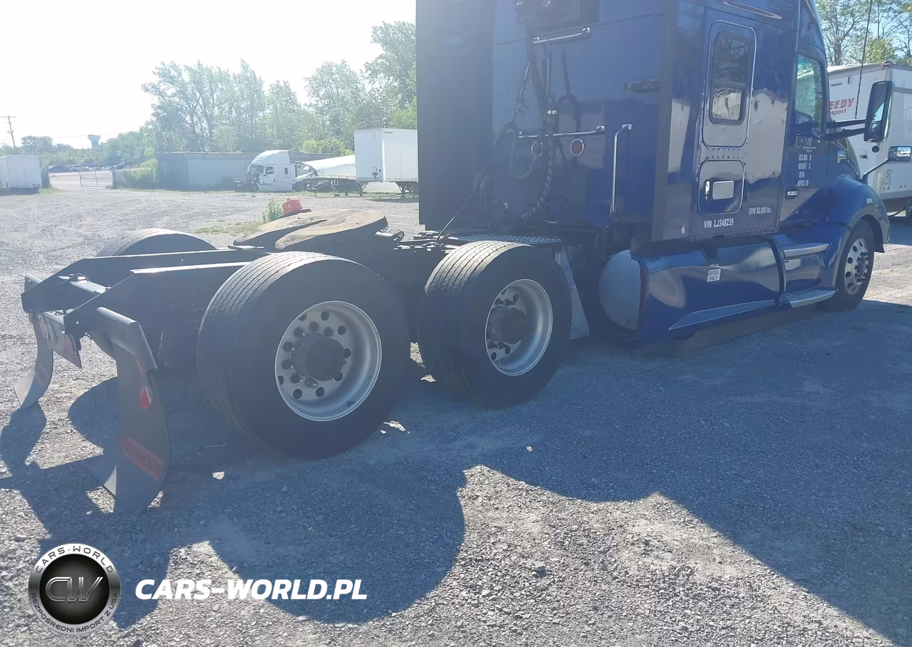 2020 Kenworth T680 VIN:1XKYDP9X4LJ348239 - 4