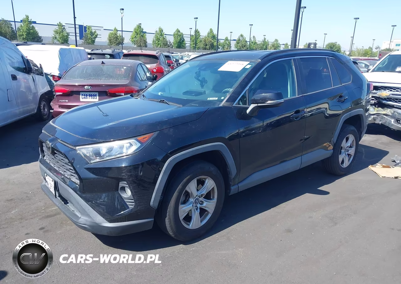 2020 Toyota Rav4 Xle VIN:2T3P1RFV4LC093044 - 2