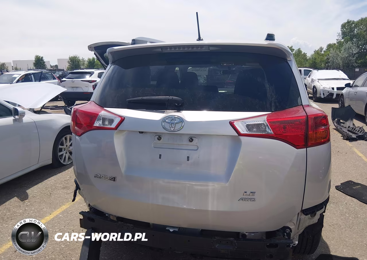 2015 Toyota Rav4 Le VIN:JTMBFREV9FD161903 - 17
