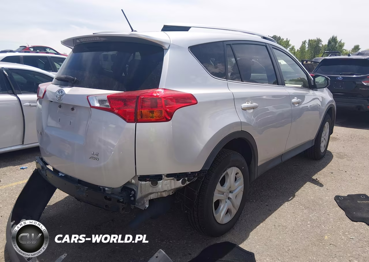 2015 Toyota Rav4 Le VIN:JTMBFREV9FD161903 - 4