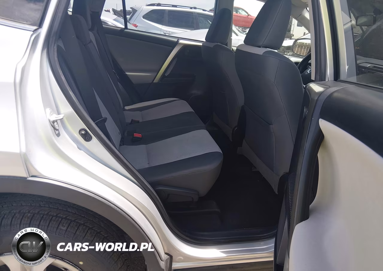 2015 Toyota Rav4 Le VIN:JTMBFREV9FD161903 - 8