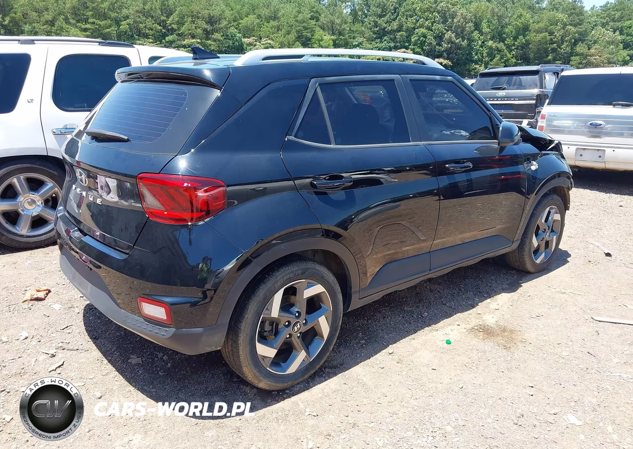 2021 Hyundai Venue Sel VIN:KMHRC8A30MU112555 - 4
