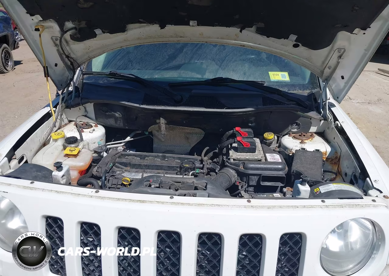 2012 Jeep Patriot Latitude VIN:1C4NJRFBXCD718233 - 10