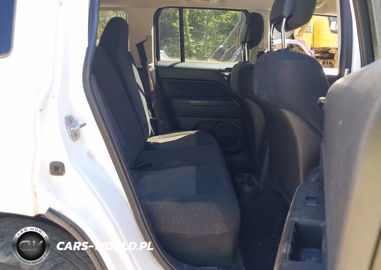2012 Jeep Patriot Latitude VIN:1C4NJRFBXCD718233 - 8