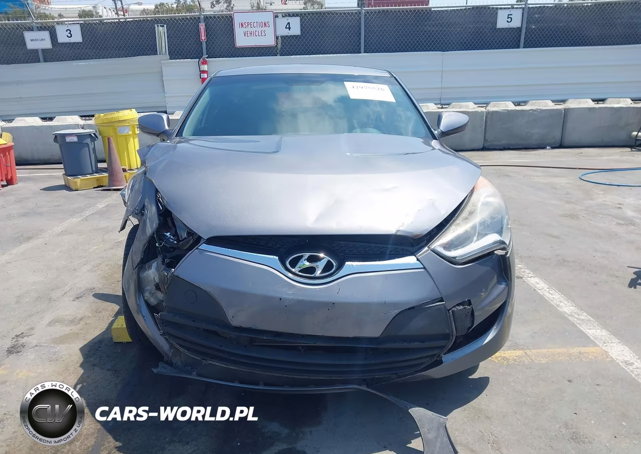 2017 Hyundai Veloster VIN:KMHTC6AD1HU307394 - 12