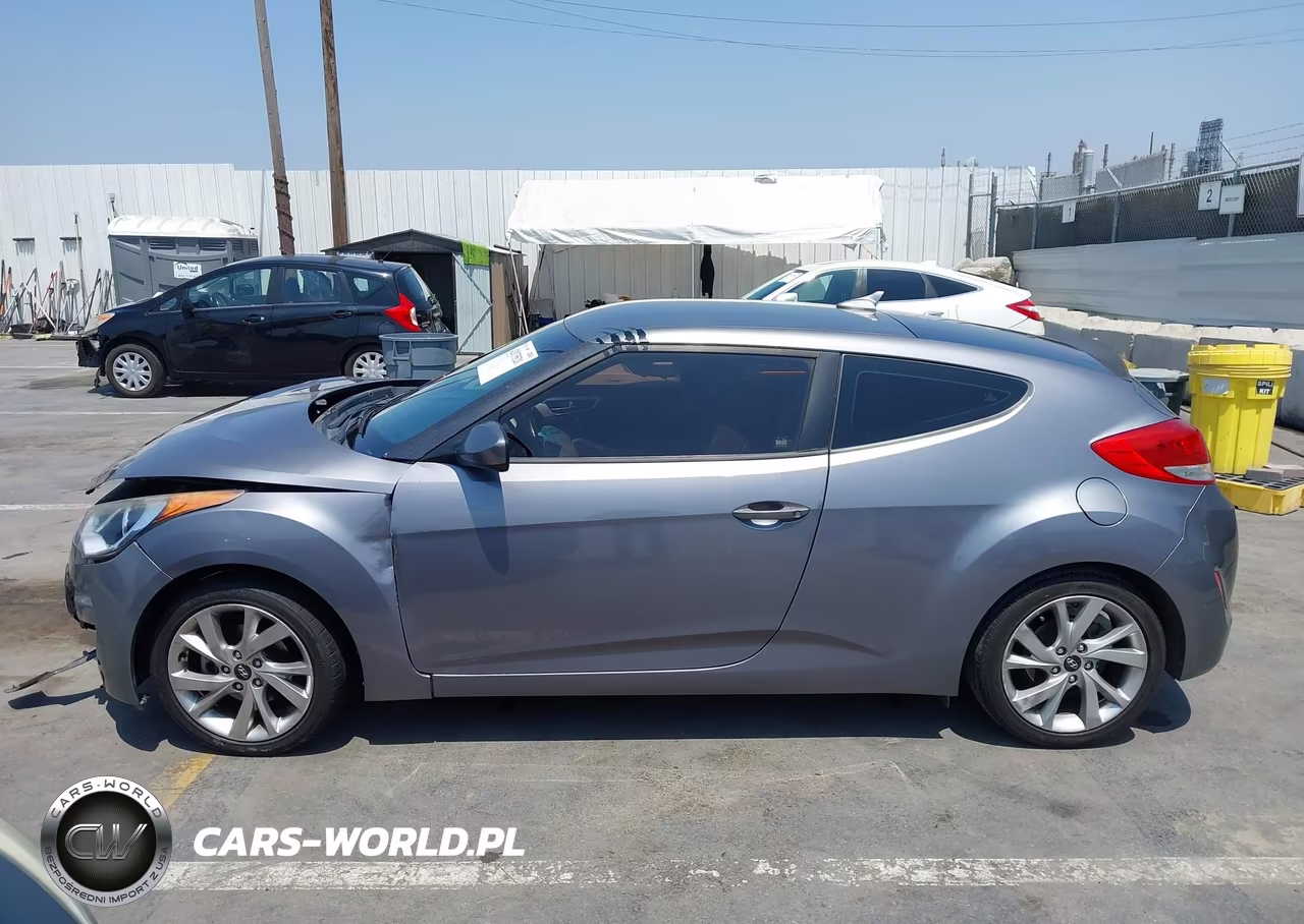2017 Hyundai Veloster VIN:KMHTC6AD1HU307394 - 14