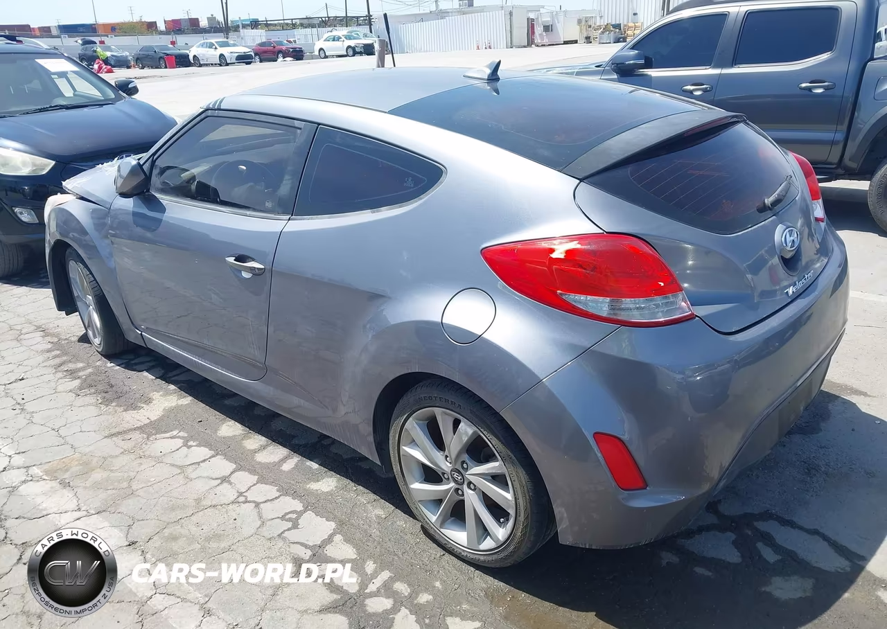 2017 Hyundai Veloster VIN:KMHTC6AD1HU307394 - 3