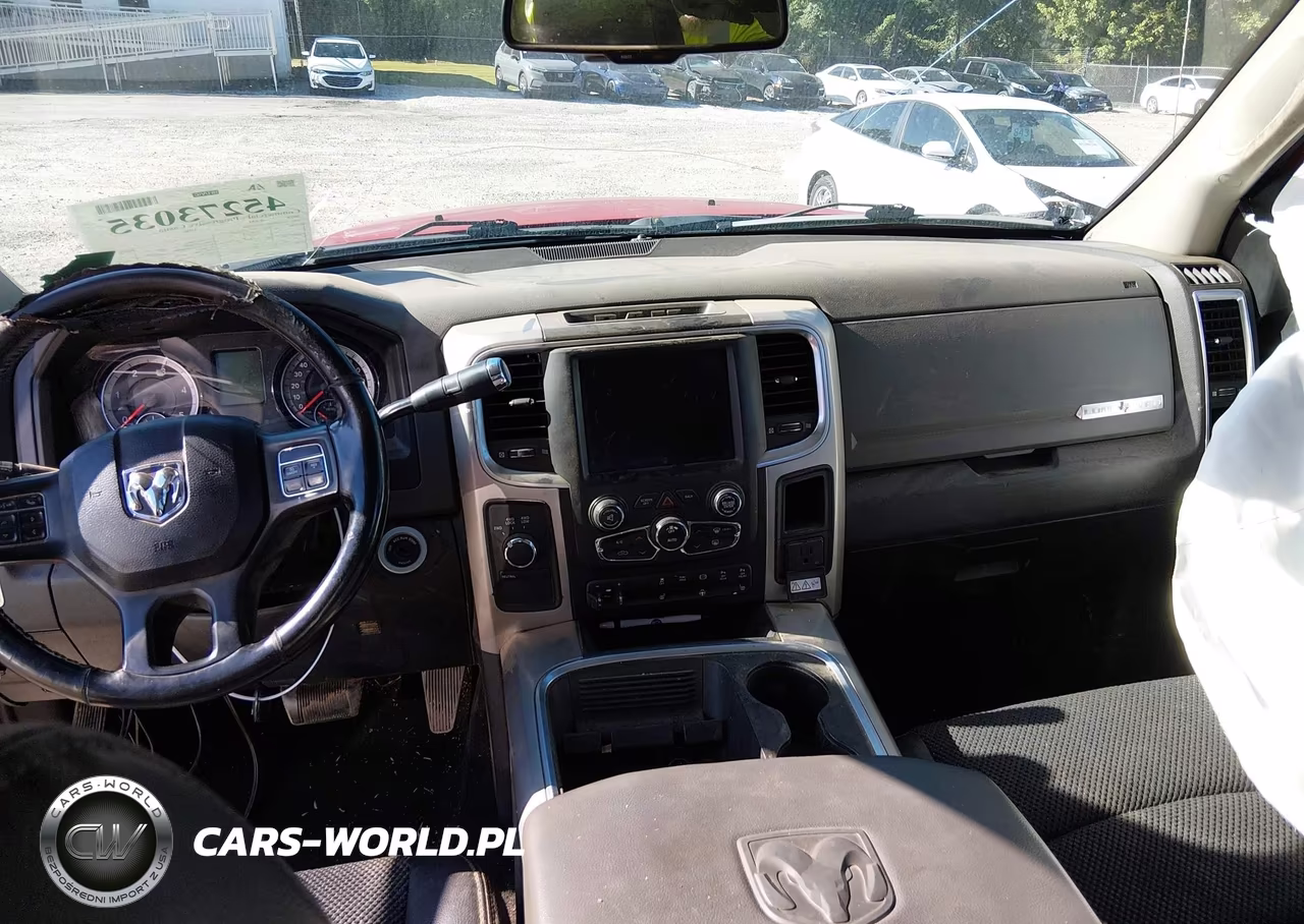 2018 Ram 3500 Lone Star 4X4 8' Box VIN:3C63RRHL7JG372462 - 5