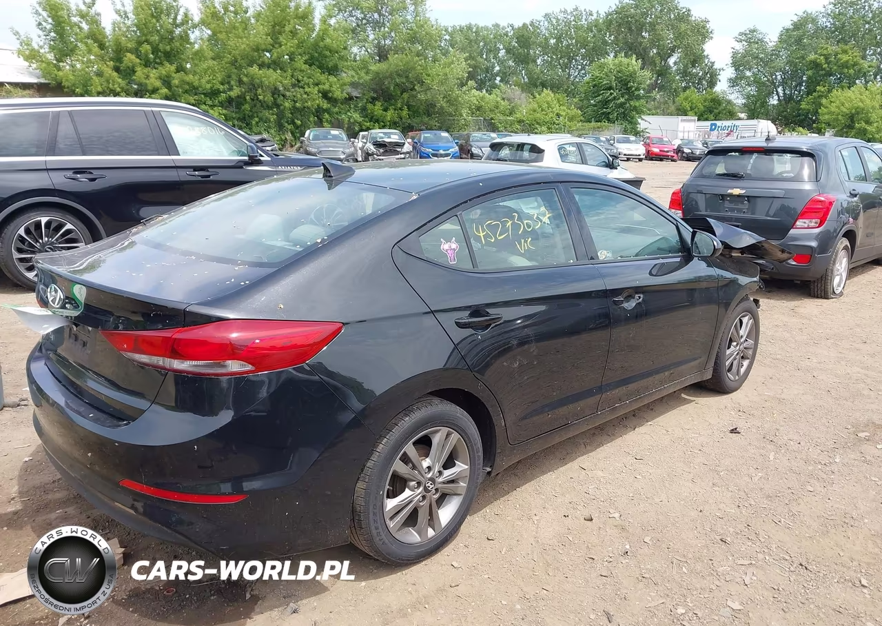 2017 Hyundai Elantra Se VIN:5NPD84LF5HH051218 - 4