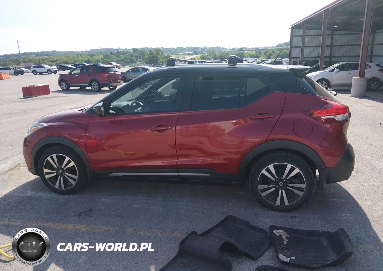 2019 Nissan Kicks Sr VIN:3N1CP5CU2KL535490 - 14